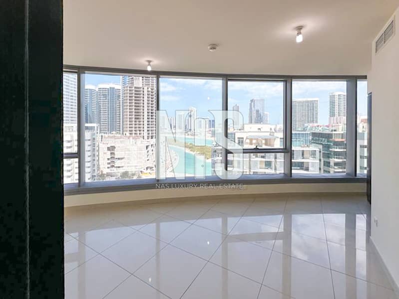 Chic Urban Apartment | Panoramic Vistas | Luxury Living