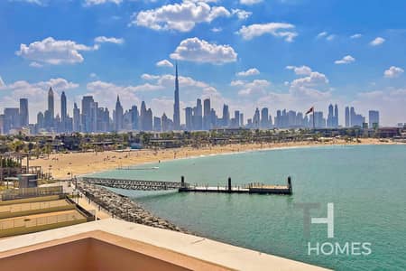 5 Bedroom Townhouse for Rent in Jumeirah, Dubai - Luxury Living | Sea View|  Perfect Location