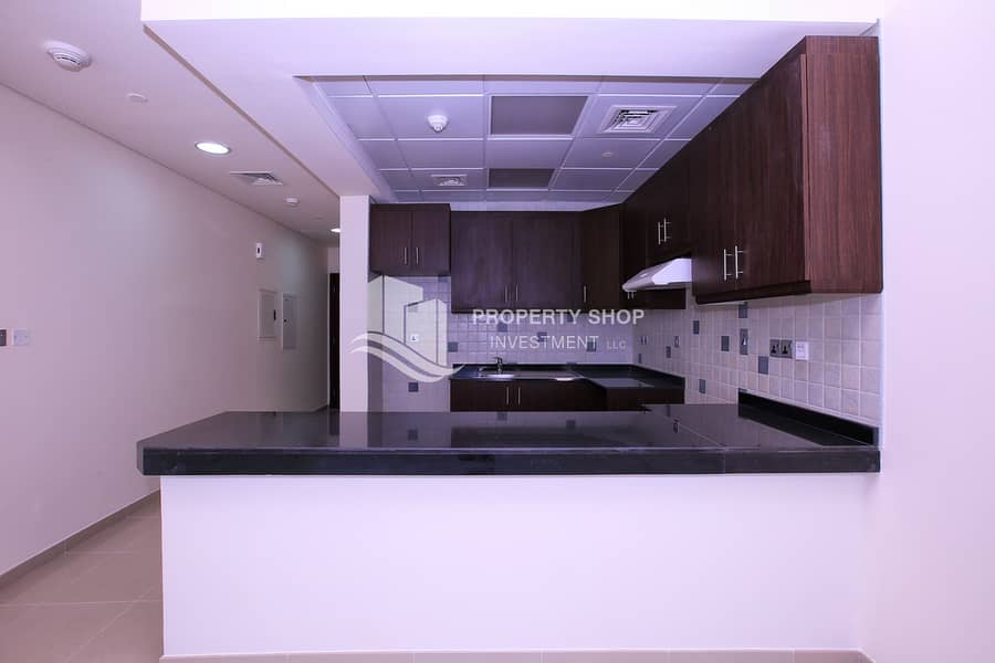 3 studio-apartment-abu-dhabi-al-reem-island-city-of-lights-hydra-avenue-kitchen-2. JPG