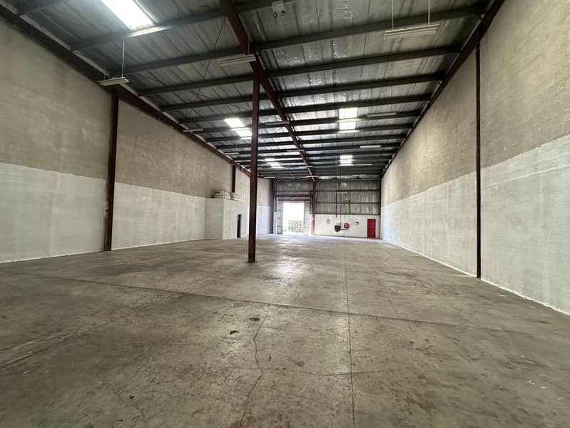 COMMERCIAL WAREHOUSE 3762SQFT AVAILABLE FOR RENT 48AED
