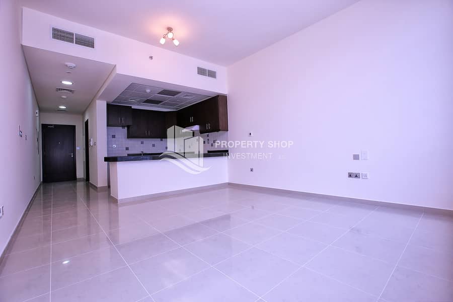 3 studio-apartment-abu-dhabi-al-reem-island-city-of-lights-hydra-avenue-dining-living. JPG