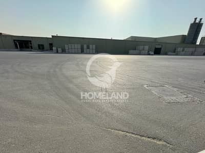 Warehouse for Rent in Jebel Ali, Dubai - Ready to Move in | Massive Area | Corner Unit