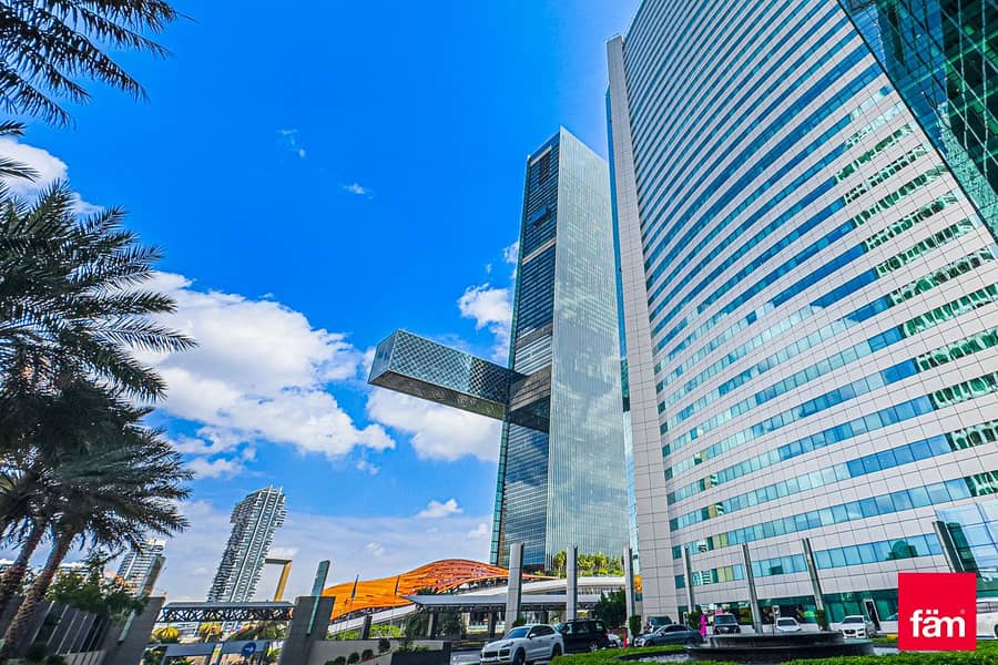 位于世界贸易中心，朱美拉生活世贸中心公寓 1 卧室的公寓 2300000 AED - 8696804