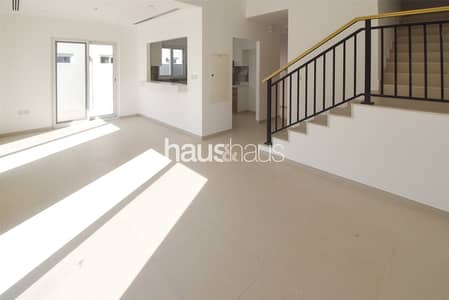 4 Bedroom Villa for Rent in Dubailand, Dubai - Single Row | Mid Unit | Vacant Now
