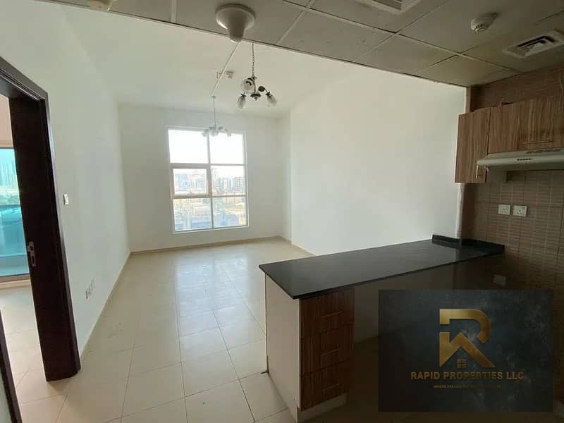2 kitchen-front. jpg
