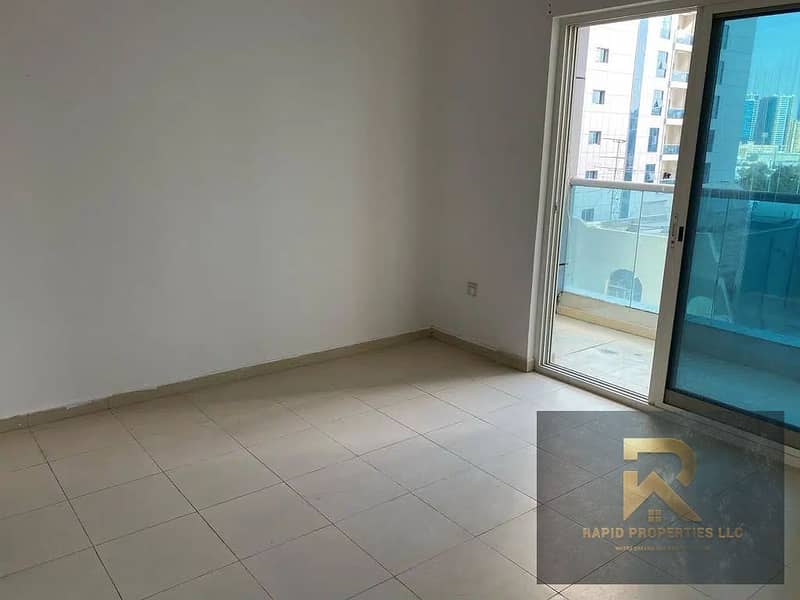 8 balcony2. jpg