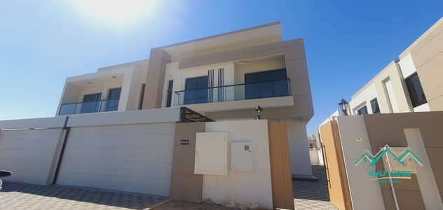BRAND NEW FIRST SHIFTING 5 BEDROOM HALL WITH ELEGANT FEATURES AND DESIGN WARDROBE,  IDEAL  LOCATION
