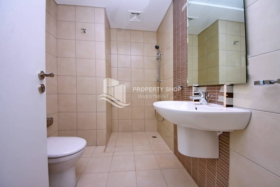 10 2-bedroom-apartment-al-reem-island-shams-abu-dhabi-amaya-tower-bathroom. JPG