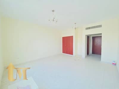 Studio for Rent in International City, Dubai - Specious Studio | England Cluster | Without Balcony