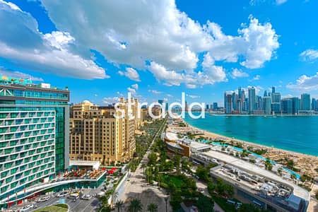 3 Bedroom Flat for Sale in Palm Jumeirah, Dubai - Exclusive | Sea view | High Floor | Vacant soon