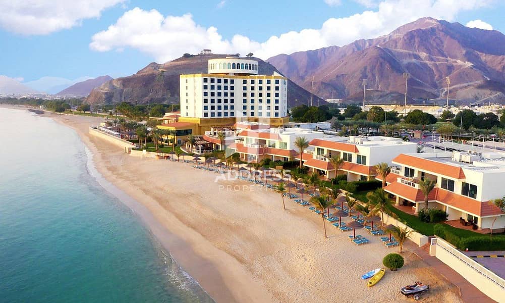 9 oceanic-khorfakkan-resort. jpg