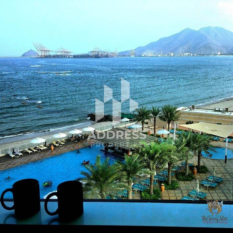 14 oceanic-resort-and-spa-khorfakkan-view-from-window. jpg