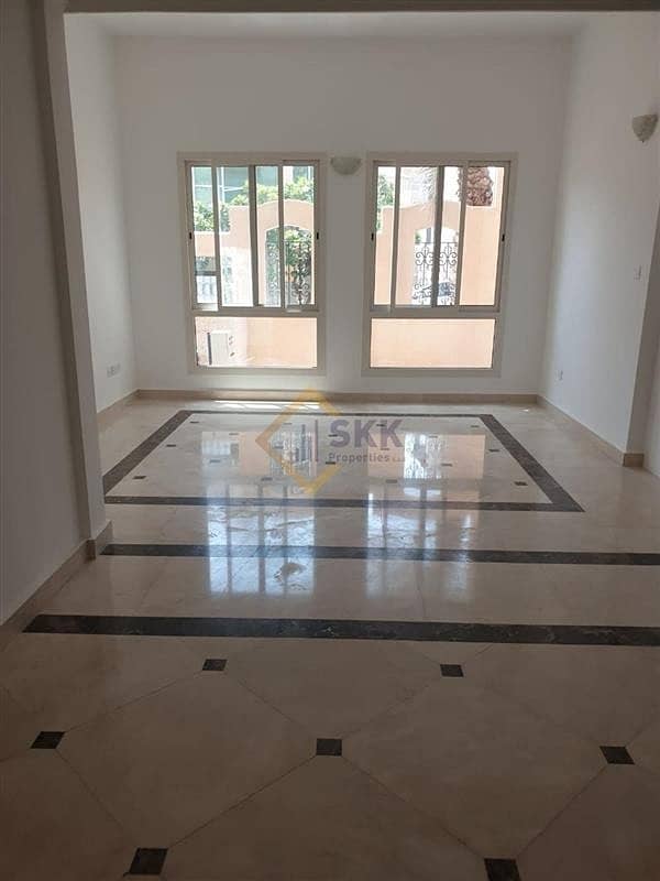 Corner 3+M villa in Mushrif Garden compd