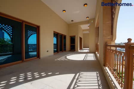 3 Bedroom Apartment for Rent in Palm Jumeirah, Dubai - Upgraded | Huge Terrace | Unfurnished