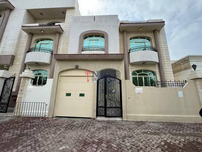 5 Cпальни Вилла в аренду в Аль Карама, Абу-Даби - dd2f7b7d-b6bc-4458-9c65-95f12825a137. jpg