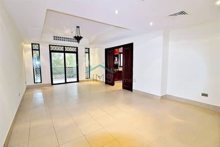 2 Bedroom Apartment for Sale in Old Town, Dubai - Vacant | Market Price | Burj Khalifa View 2 Bedroom Apartment for Sale in Old Town, Dubai - Vacant | Market Price | Burj Khalifa View