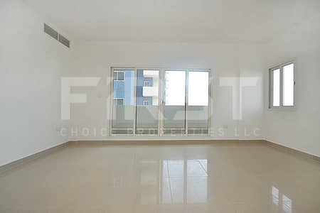 3 Bedroom Flat for Rent in Al Reef, Abu Dhabi - Internal Photo of 3 Bedroom Apartment Closed Kitchen in Al Reef Downtown Al Reef Abu Dhabi UAE (1). jpg