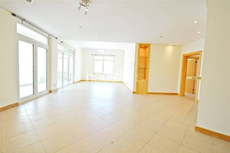 3 Bedroom Apartment for Sale in Palm Jumeirah, Dubai - VACANT Soon | Beach Access | Upgraded Lobby