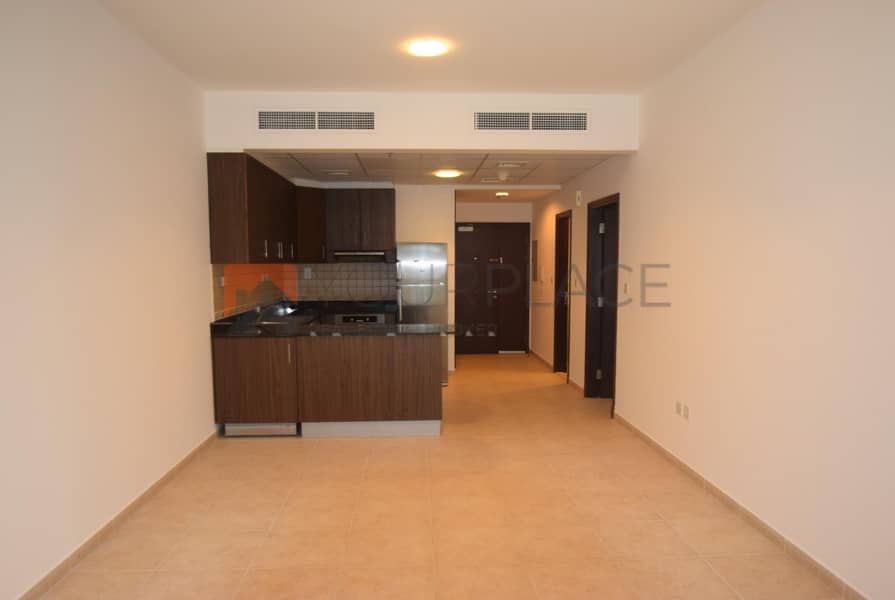 1BR Apartment | Multiple Cheques | Available Now