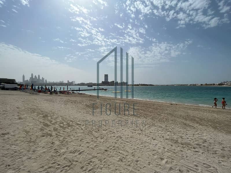 Prominent Home At Waterfront Beach | Spacious Floor Plan | Elegant Apartment