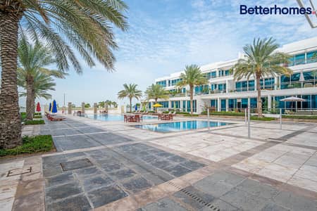 3 Bedroom Flat for Rent in Jumeirah, Dubai - XL | Private Parking | Beach Access | Exclusive