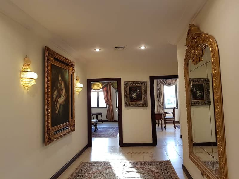 15 4BR | Fully furnished Villa | Atrium Entry
