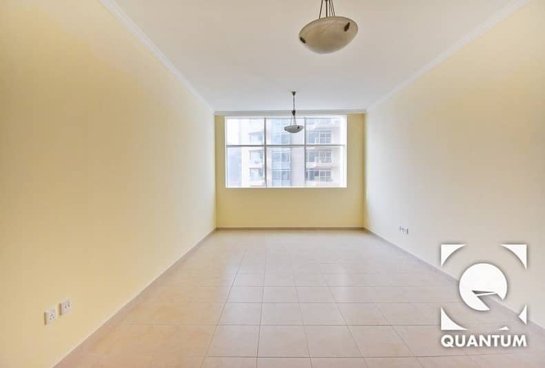 Vacant | Low Floor | 1 Bed | Immaculate.