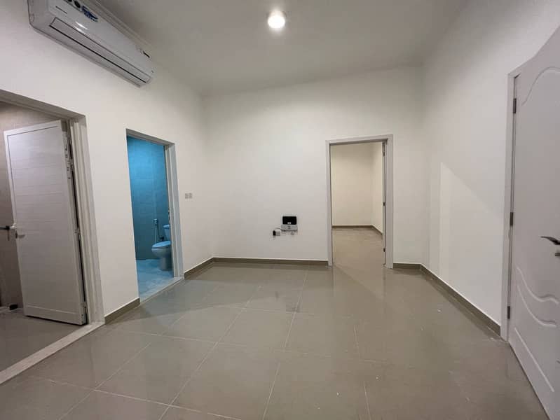 Квартира в Аль Шамха, 2 cпальни, 42000 AED - 8703708