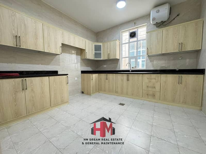 OutClass Apartment with 3 Master Bedrooms Hall with Covered Parking