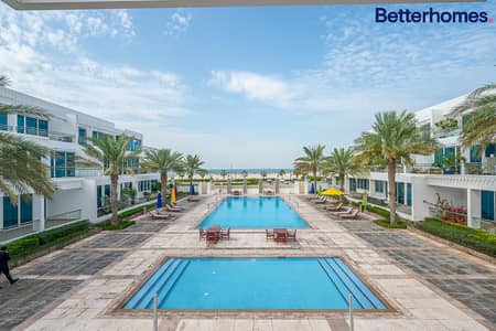 1 Bedroom Flat for Rent in Jumeirah, Dubai - Sea View | Beach Access |Beautiful Loft |Exclusive