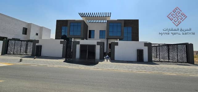 فیلا 5 غرف نوم للبيع في حوشي، الشارقة - WhatsApp Image 2024-03-06 at 3.53. 46 PM (1). jpeg