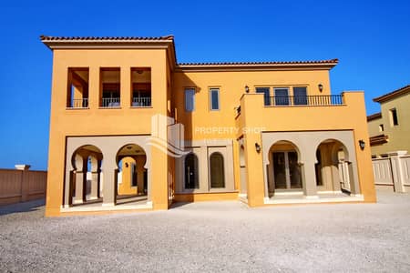 فیلا 3 غرف نوم للبيع في جزيرة السعديات، أبوظبي - 3-bedroom-standard-villa-abu-dhabi-saadiyat-beach-arabian-back-view. JPG