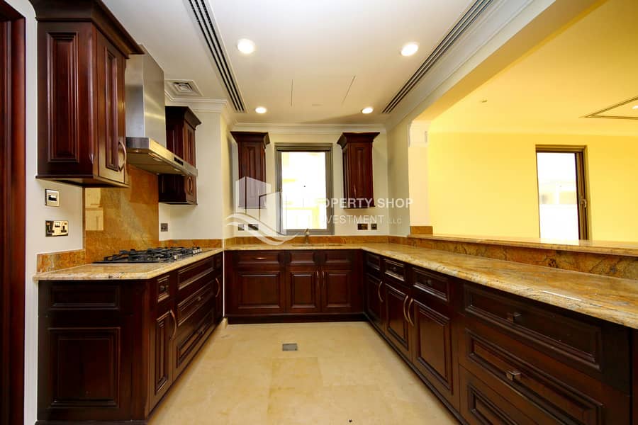 8 3-bedroom-standard-villa-abu-dhabi-saadiyat-beach-arabian-kitchen-2. JPG