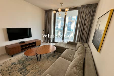 1 Bedroom Flat for Rent in Palm Jumeirah, Dubai - Beach Access | Modern | Fully Furnished