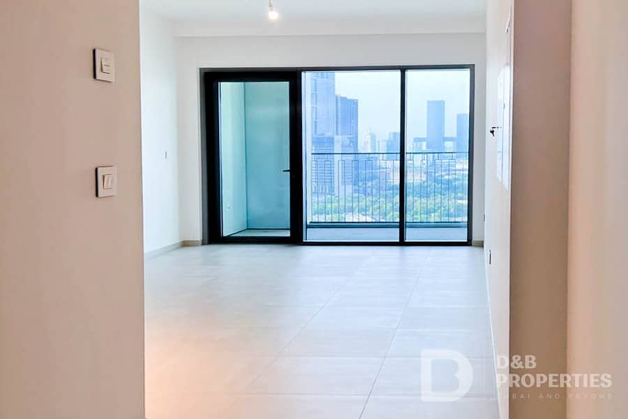 Brand New | Middle Floor Unit | Vacant | Downtown