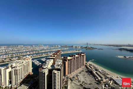 Studio for Rent in Palm Jumeirah, Dubai - Fully furnished Studio Apartment - High Floor