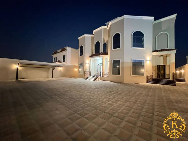 Brand New 6Bhk Villa 2 Majlis outside Big

Kitchen at Madnat al Riyadh
