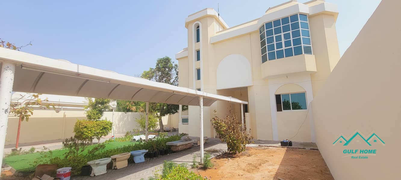 Ready to move 5 Bedroom Hall Villa with All Attached bath + Beautiful Garden with Parking Spaces Ready to move 5 Bedroom Hall Villa with All Attached bath + Beautiful Garden with Parking Spaces