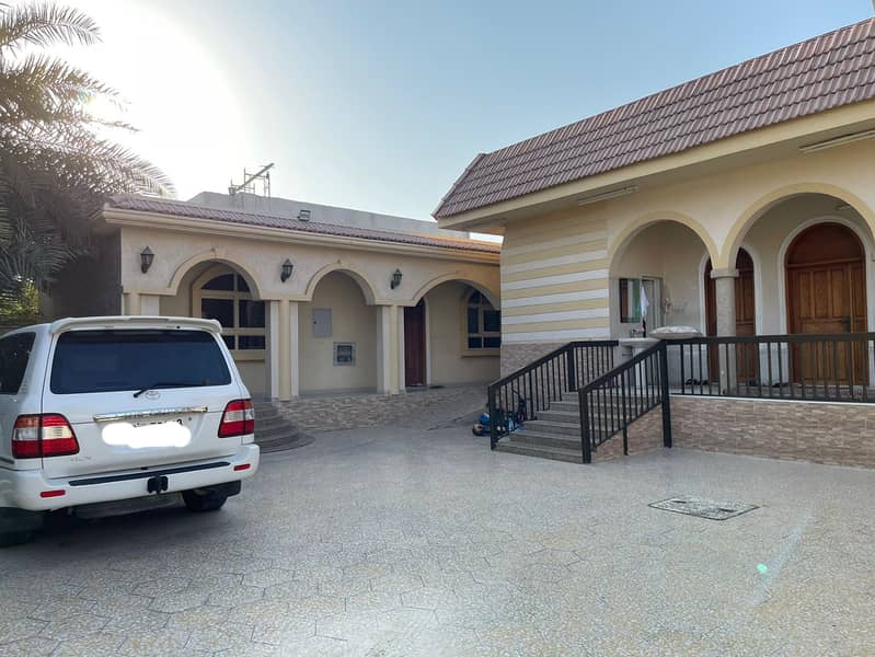 6 bedroom villa for rent al ghafiya area