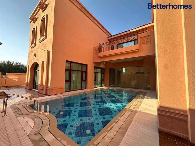 High end | Luxury villa | Private pool | 6 BR