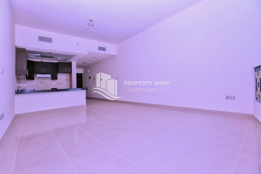 2 studio-apartment-abu-dhabi-al-reem-island-city-of-lights-hydra-avenue-dining-living. JPG