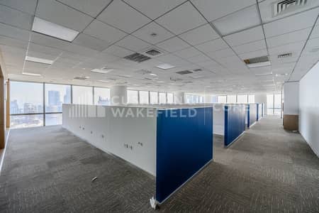 Office for Rent in Business Bay, Dubai - | Fully Fitted Office | Mid Floor | 16 Parking