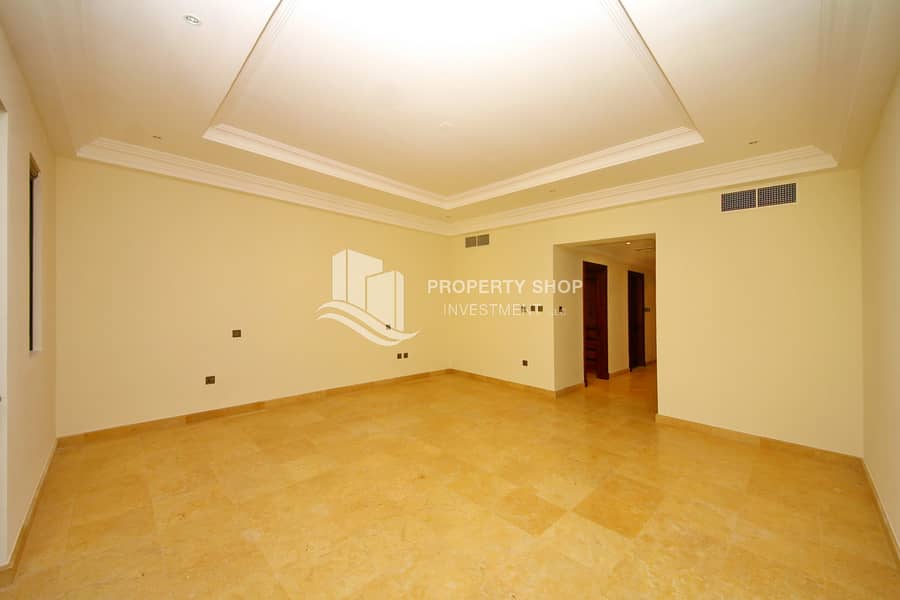 14 4-bedroom-quadplex-townhouse-villa-saadiyat-beach-mediterranean-master-bedroom-1. JPG