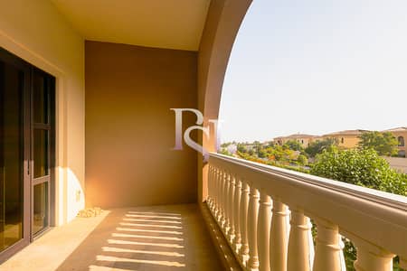 فلیٹ 2 غرفة نوم للبيع في جزيرة السعديات، أبوظبي - saadiyat-island-beach-residence-abu-dhabi-balcony. JPG