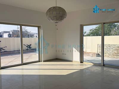 5 Bedroom Villa for Rent in Al Raha Gardens, Abu Dhabi - Well Maintained & Spacious 5BR Villa w/ Private Pool