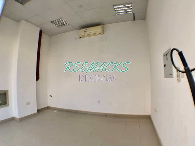 SINGLE DOOR SHOP AVAILABLE IN AL MUWEILAH AREA NEAR TO SAFARI MALL SINGLE DOOR SHOP AVAILABLE IN AL MUWEILAH AREA NEAR TO SAFARI MALL