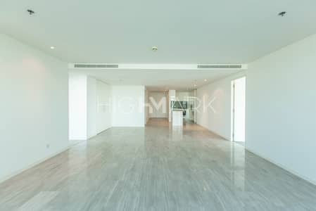 3 Bedroom Flat for Rent in Culture Village, Dubai - Unfurnished Huge 3 Bed | High Floor |Creek View