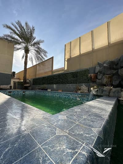 Swimming pool!spacious 3bedroom villa hall neet and clean erea al derari sharjah