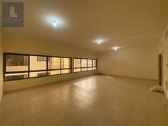 شقة في شارع السلام 3 غرف 75000 درهم - 8716444