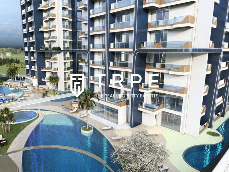 Spacious 1BR Duplex | Prime Location | Pool View